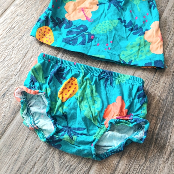 Tropical Flower Outfit Set- 18 Monthd - Picture 3 of 4